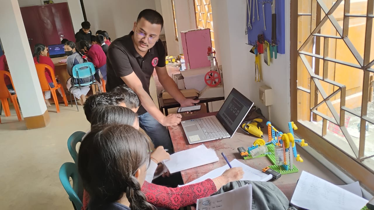 Kahilipara High School